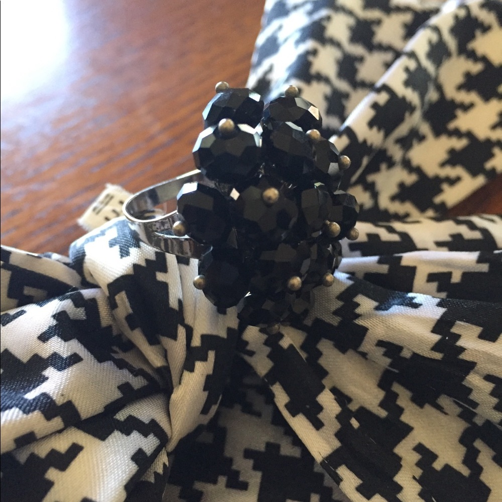 Jewelry - Picture 2 of 2